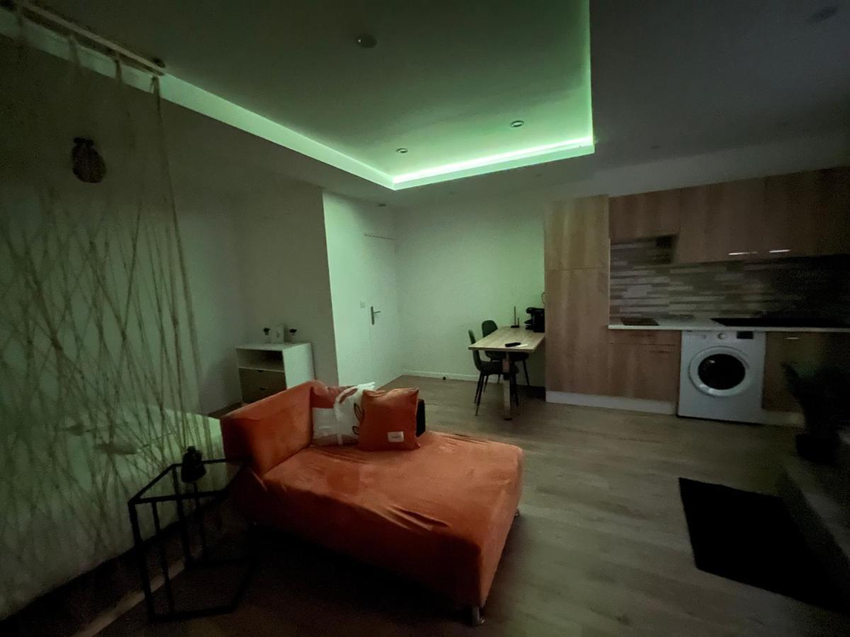 Appartement Luxe Jaune Saint-Etienne  Dış mekan fotoğraf